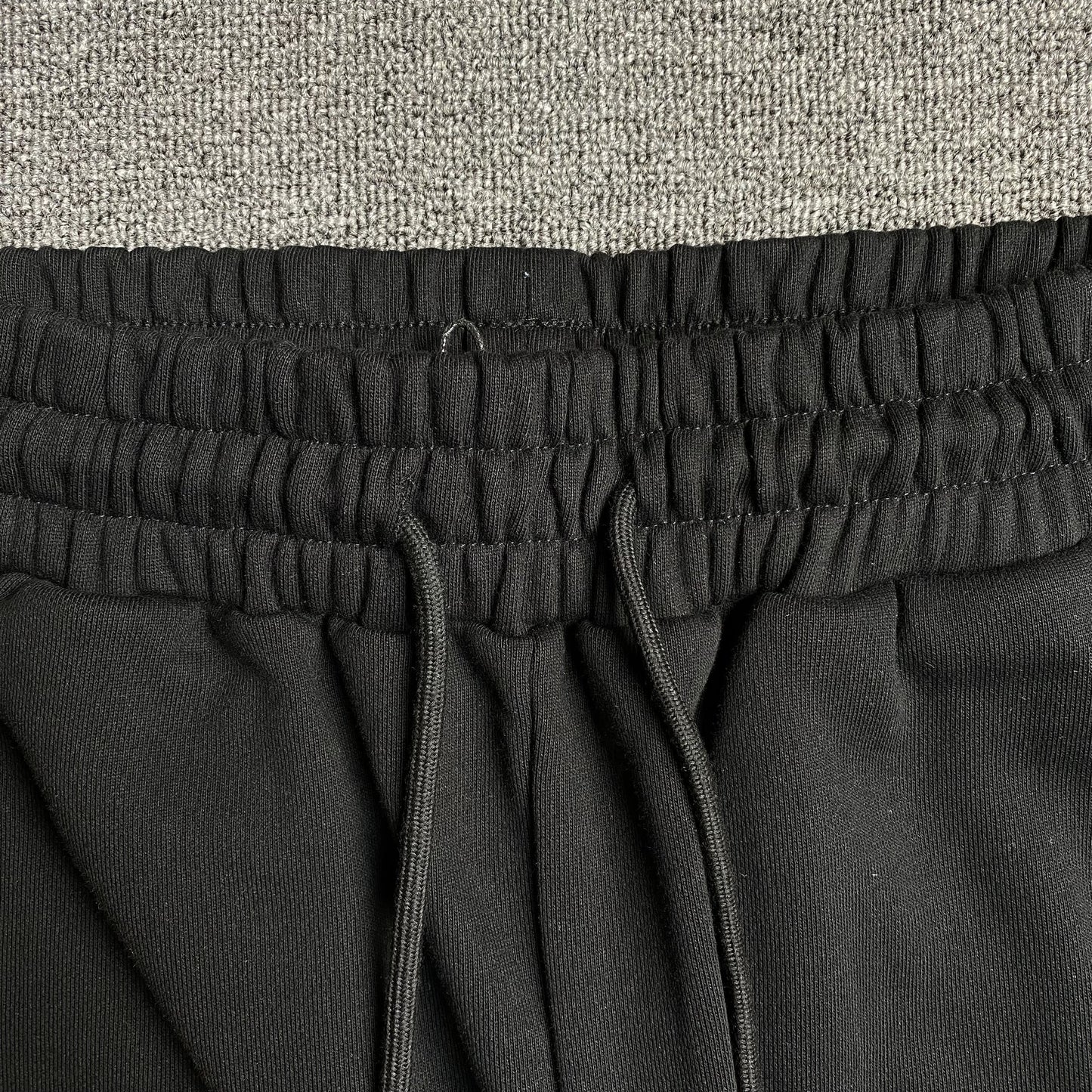 Denim Tears x Offset Wreath Sweatpants Black - Limited Collaboration Streetwear